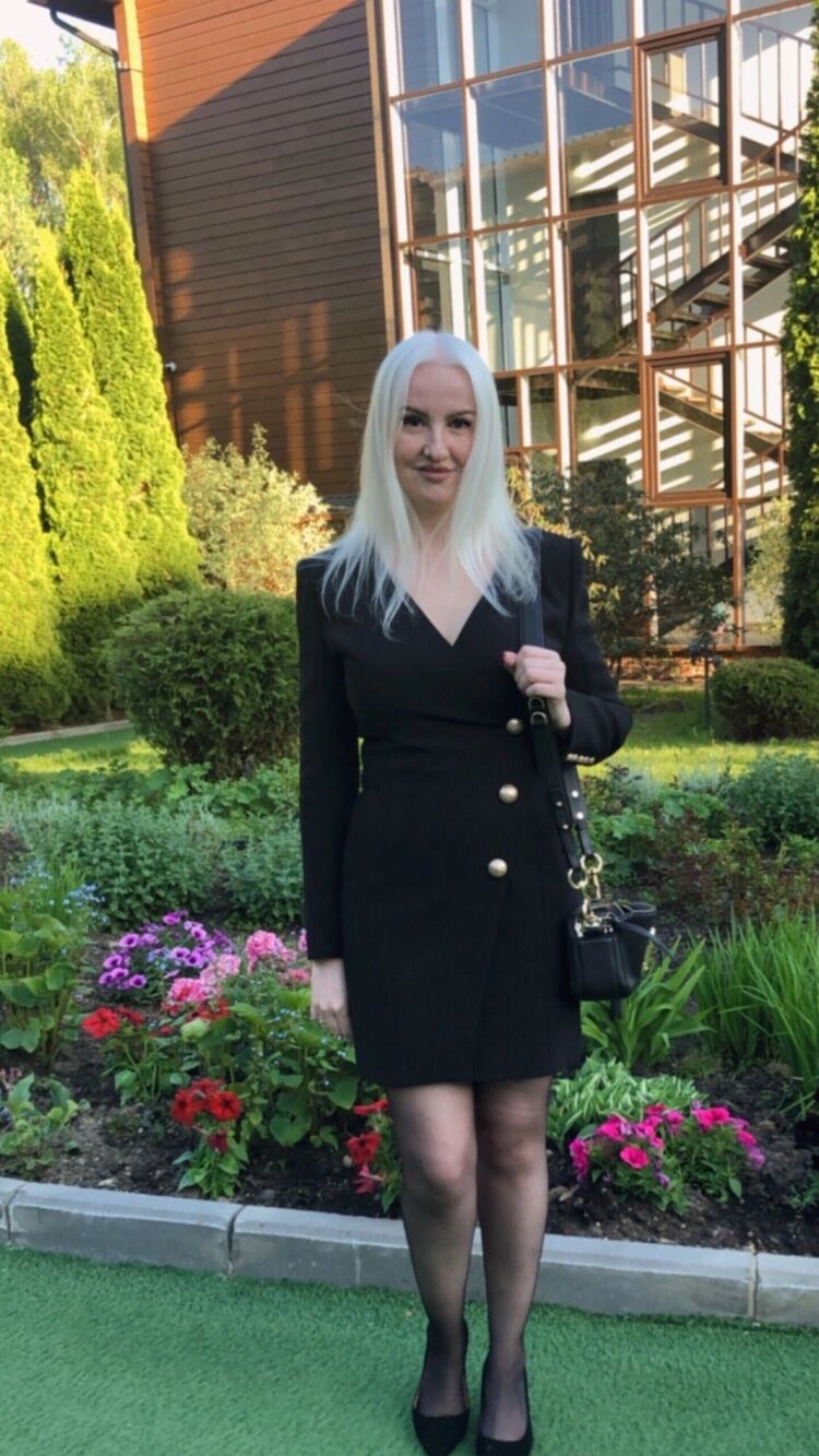  54170338  Viki, 38 ,    