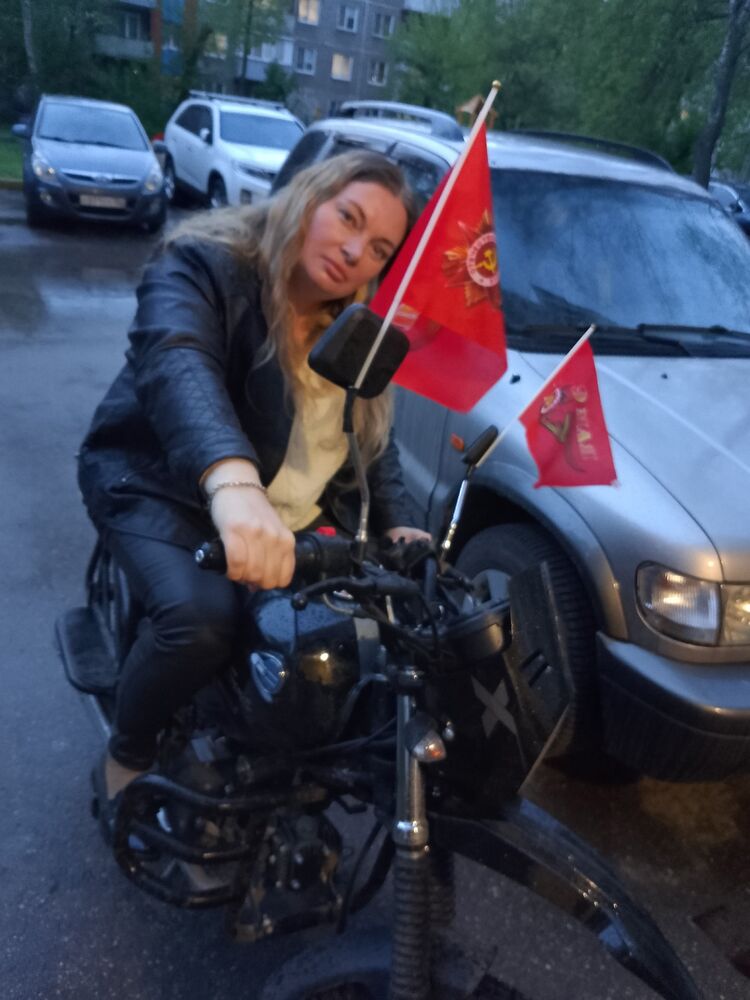   ,   Alyona, 42 ,   c 