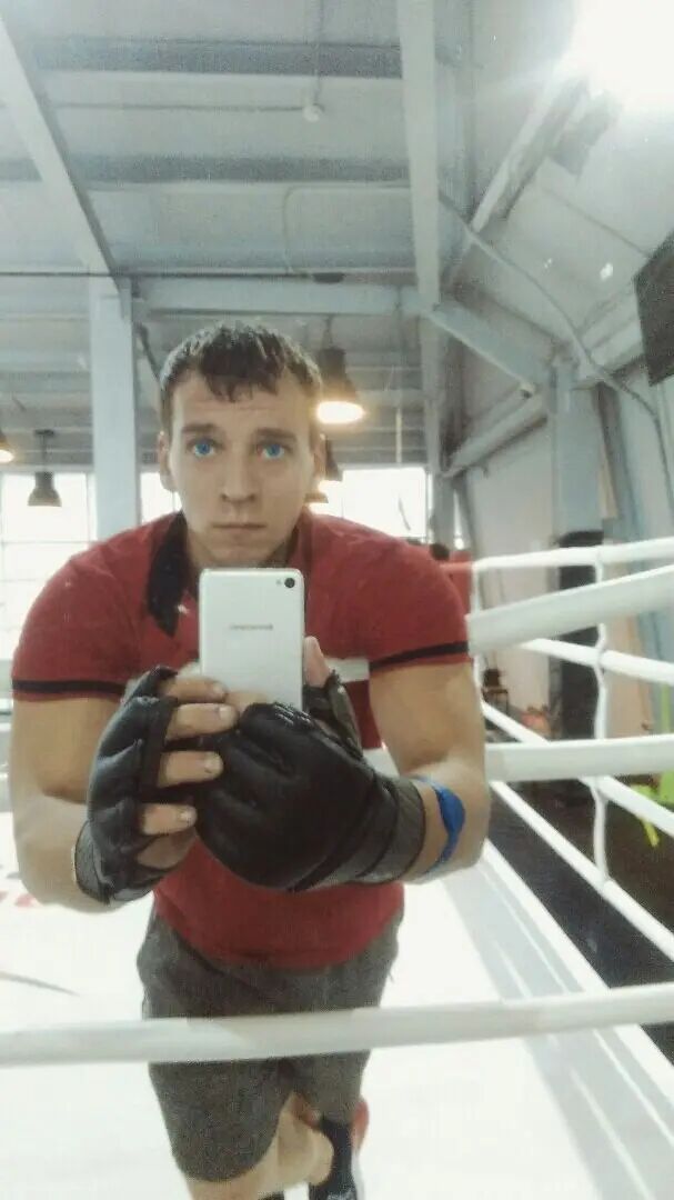  29230738  Oleg, 31 ,    