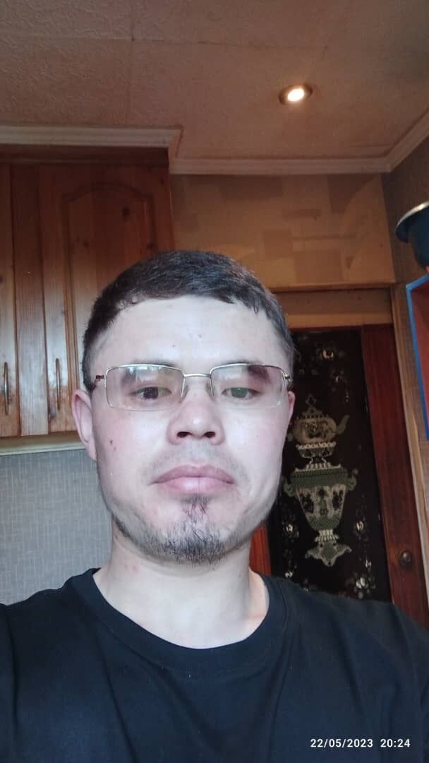  34704438  Oybek, 25 ,    -