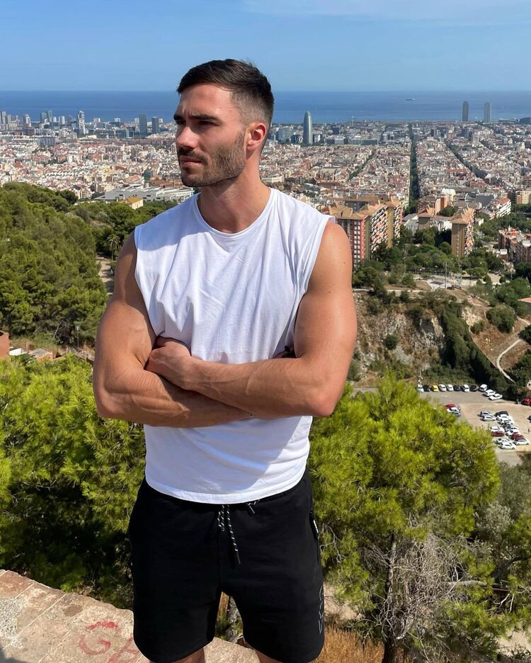  ,   Igor, 37 ,   ,   