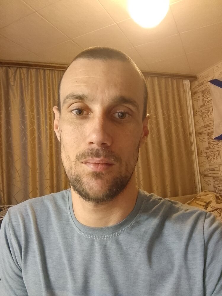  49168238  , 35 ,    