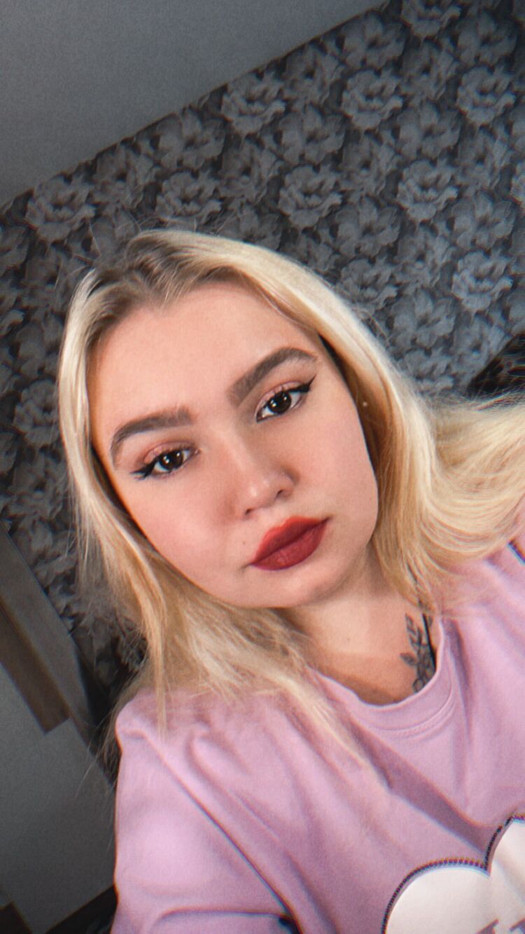  43175858  Marina, 21 ,    