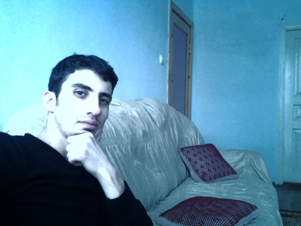  4071788  Ruslan, 37 ,    