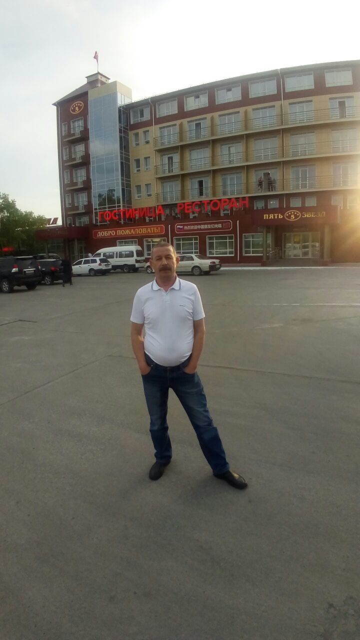  44564288  Petr, 57 ,    