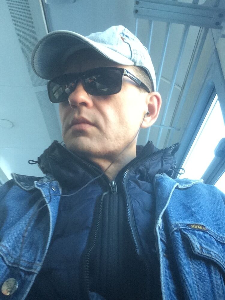  21705118  Petr, 57 ,    