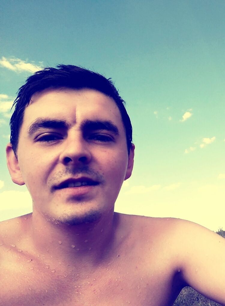  19144028  Ilmirchik, 31 ,    