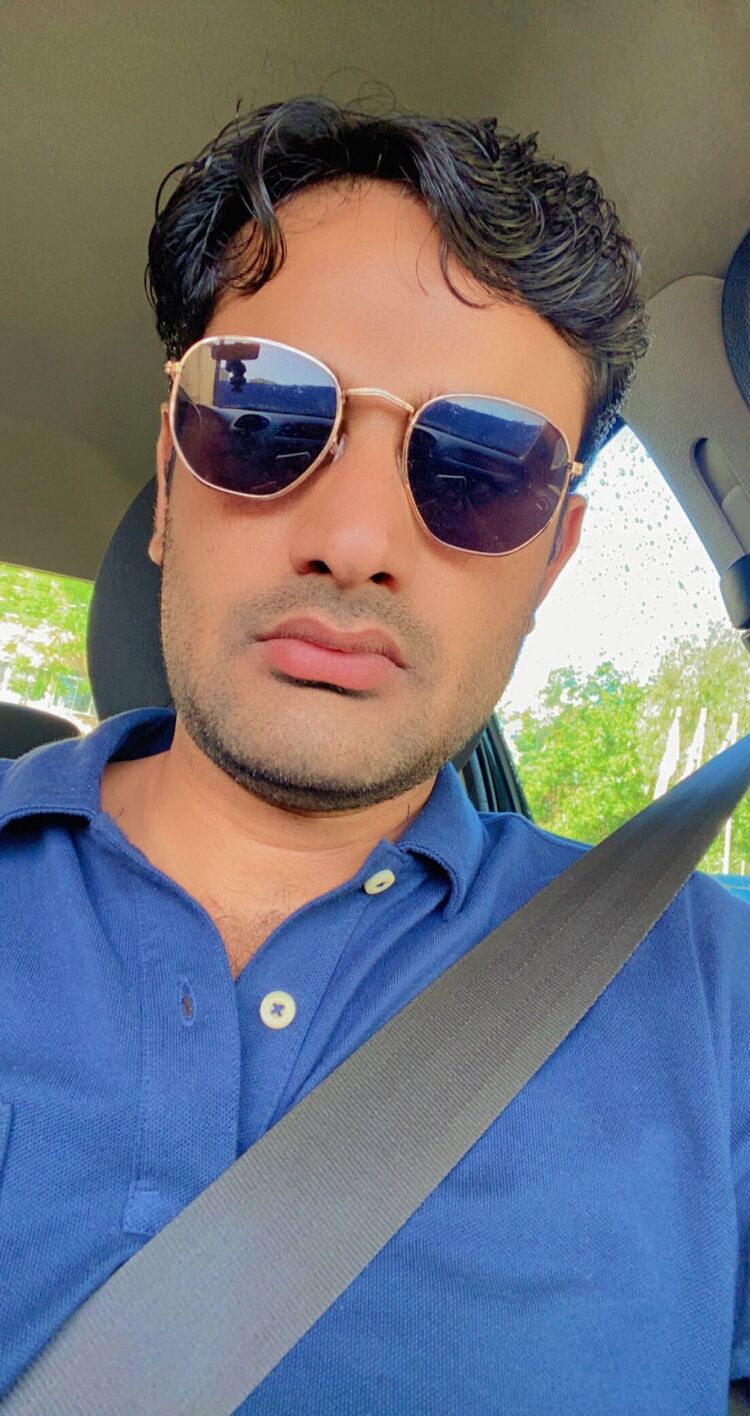  37426918  Naveed, 30 ,    Soho