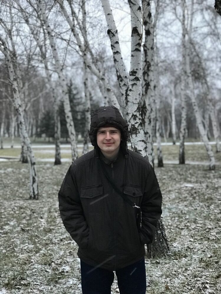  19112288  Serzh1996, 29 ,    