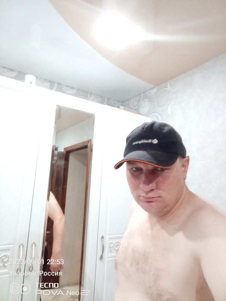  ,   Ivan, 37 ,   ,   
