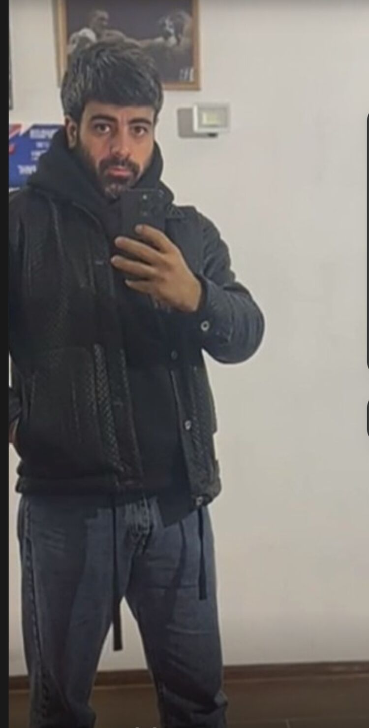  48046038  , 32 ,    