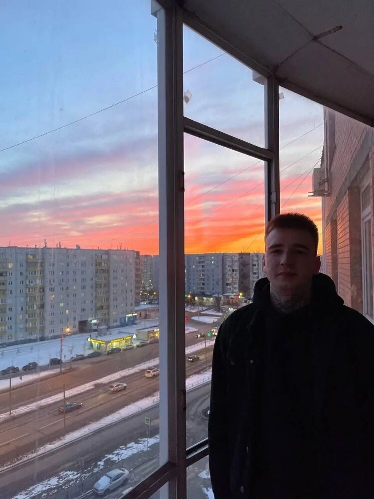  34580458  Rostislav, 25 ,    