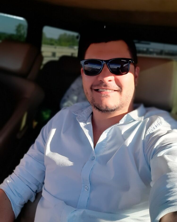  ,   Ruslan, 37 ,   ,   , 
