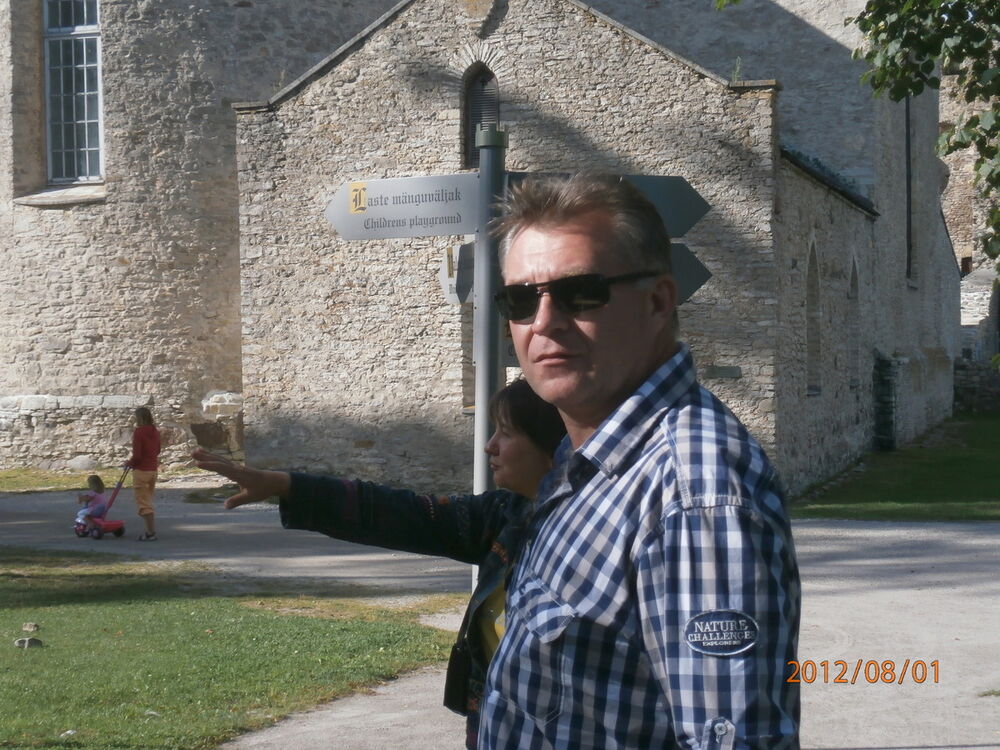  ,   Sergei, 59 ,   ,   , c 