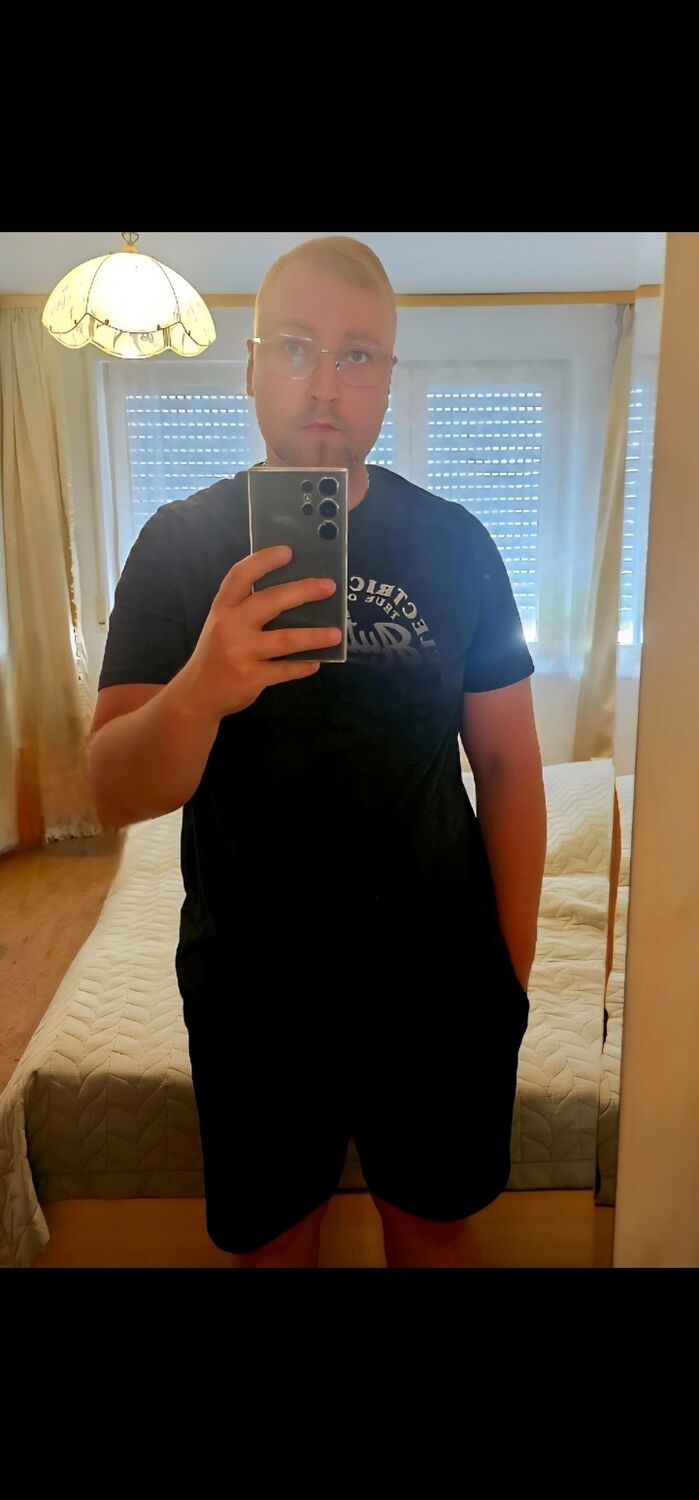  Stuttgart,   Arsenij, 27 ,   ,   , c 