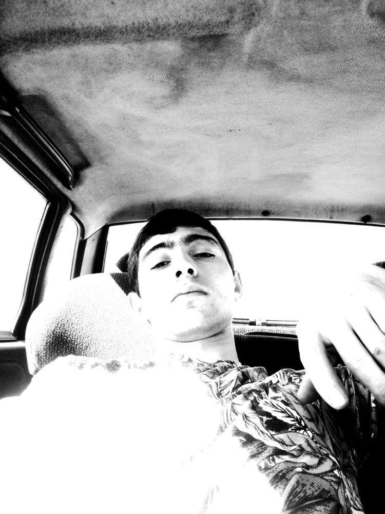  ,   Taron, 23 ,   ,   