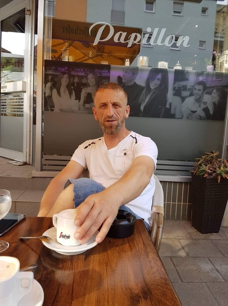  15493308  Beks, 43 ,    Bodenheim