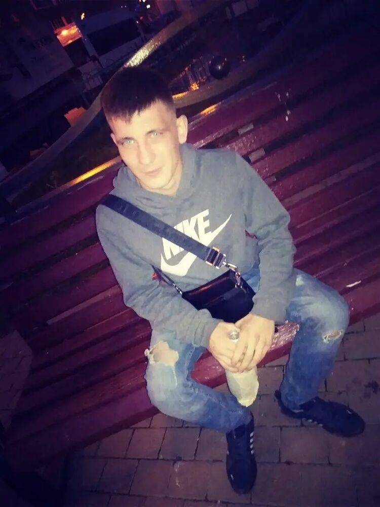  31692438  Aleksanbr, 28 ,    