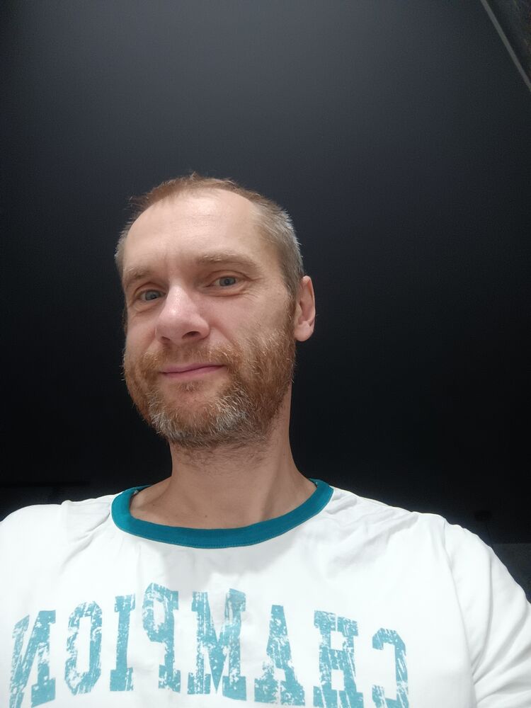  41914668  Konstantin A, 39 ,    