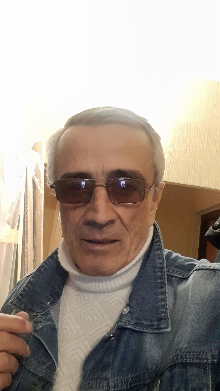  32036698  , 60 ,    