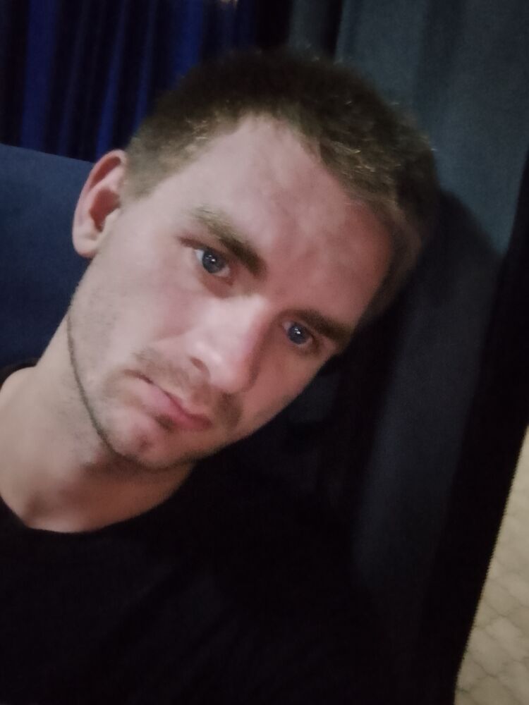 52815518  , 24 ,    