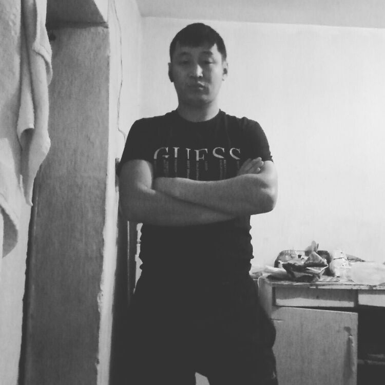  ,   Batyr, 33 ,   ,   , c 