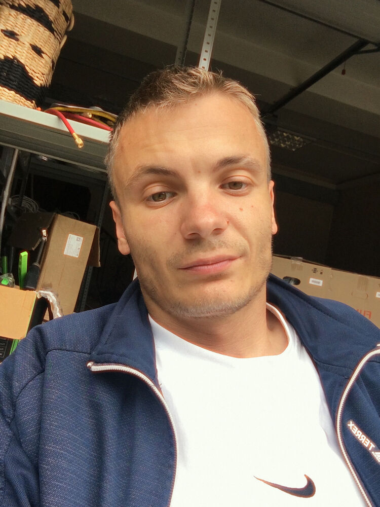  52690858  , 30 ,    