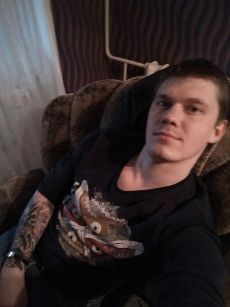  11237048  Victor, 32 ,    