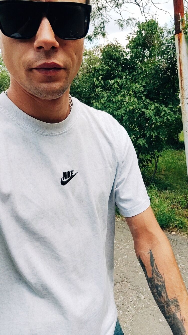  54108148  Maks, 29 ,    