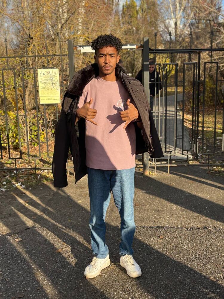  47944728  Mohammed, 19 ,    