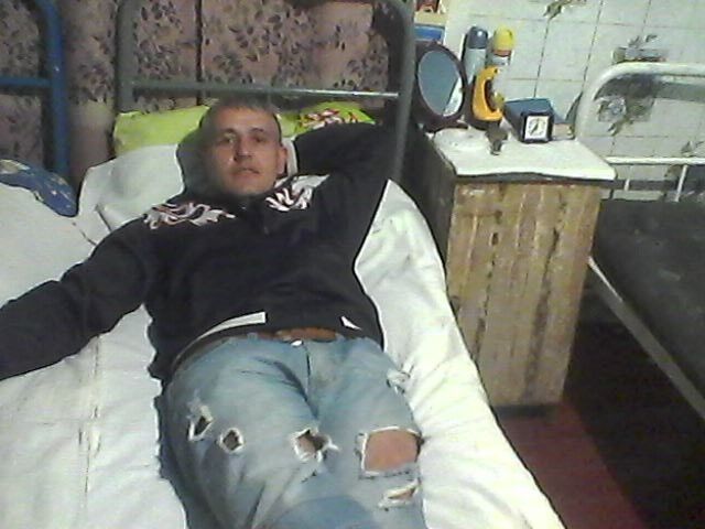  --,   , 44 ,   
