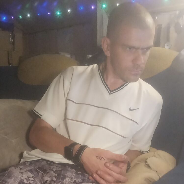  38332028  , 35 ,    
