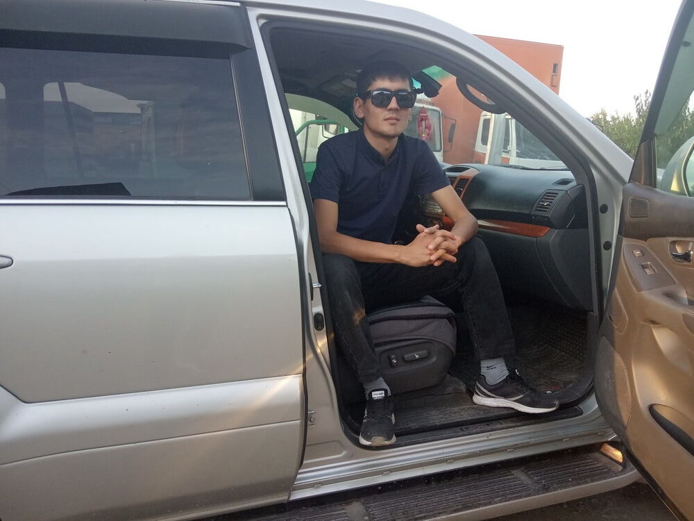  18328498  Timur, 29 ,    -