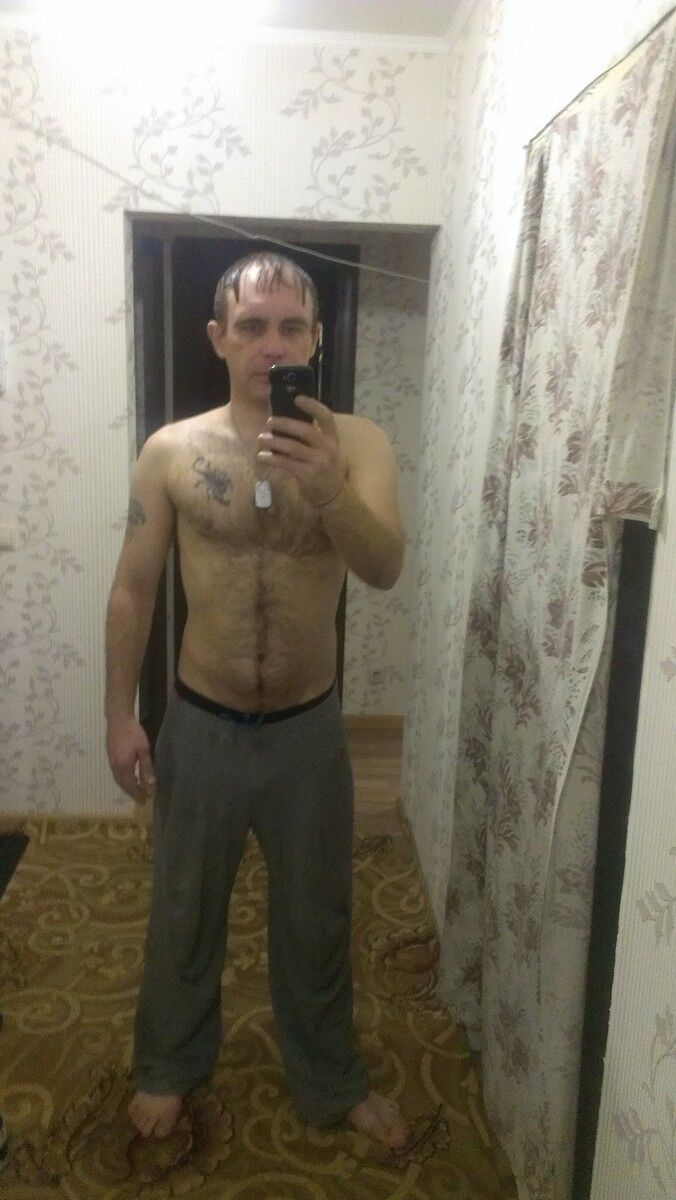  8823678  Der, 39 ,    