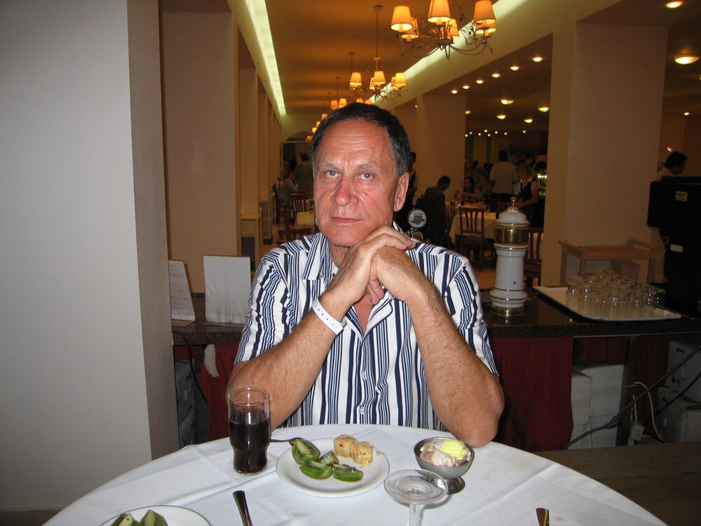  ,   TOM, 70 ,     , c , 