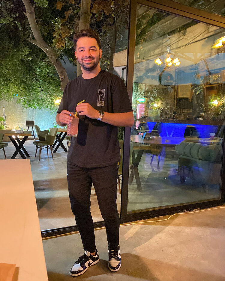  Cesme,   Ali, 30 ,   ,   