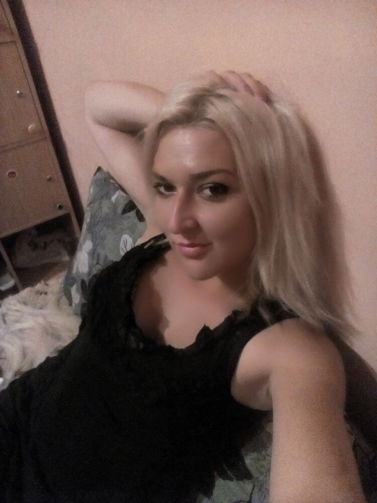  ,   Anastasia, 31 ,  