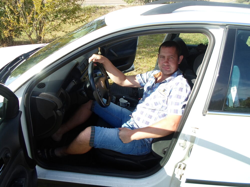  ,   Denis, 41 ,   ,   , c 