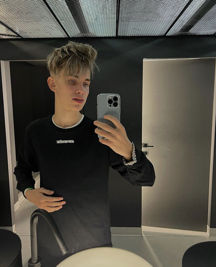  ,   , 21 ,   ,   