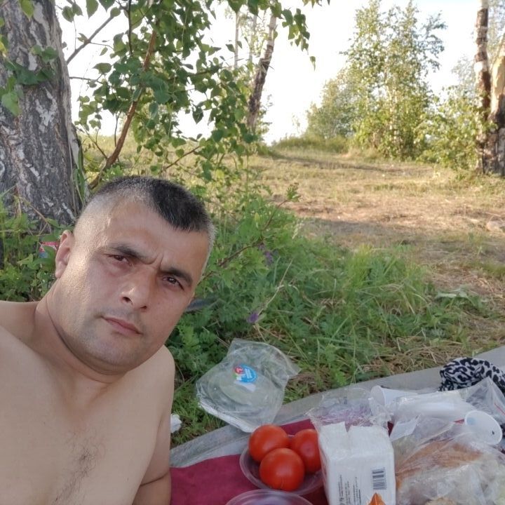  44726408  , 42 ,    