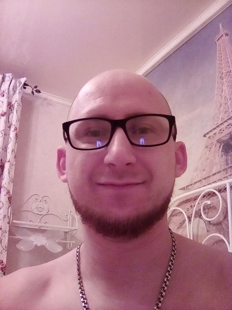  27924868  Micheal, 44 ,    