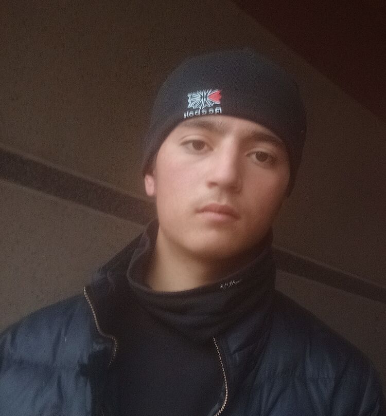  31985378  Sardor, 23 ,    