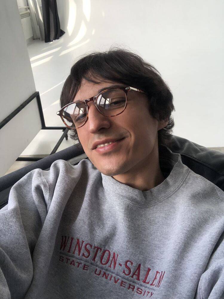  45518268  , 27 ,    