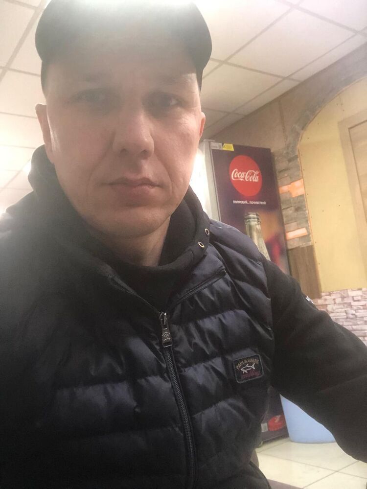  43478618  Vadim, 40 ,    