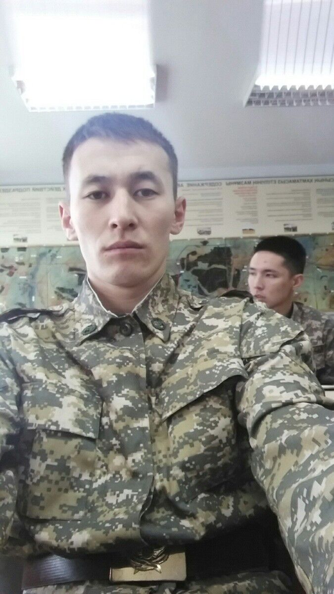  ,   Erboo, 32 ,   ,   , c 