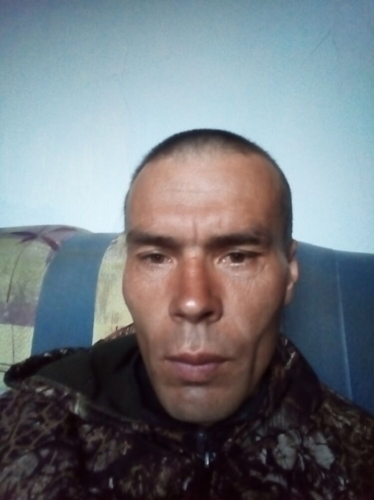  15885848  ˸, 40 ,    