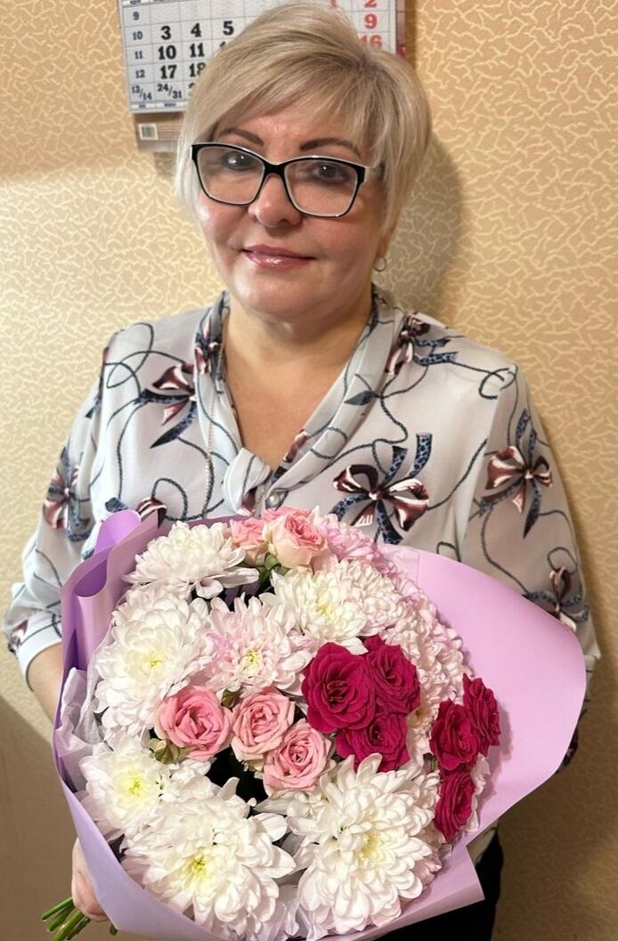  49625198  Lari Buona, 59 ,    -
