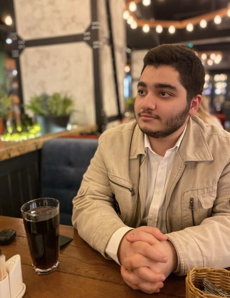  30467848  Tarek, 23 ,    -
