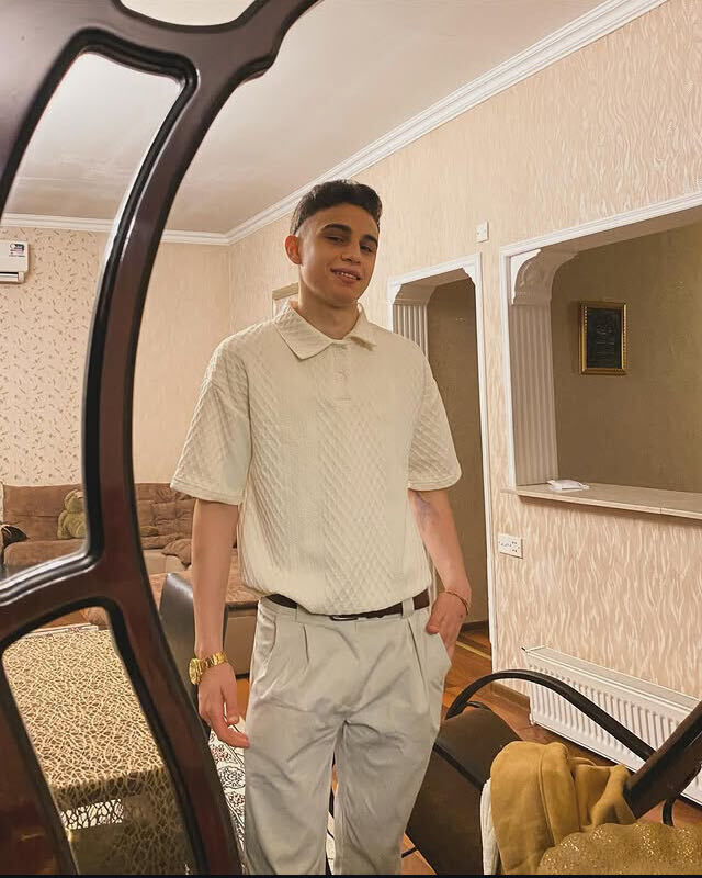  50728468  Anzor, 18 ,    