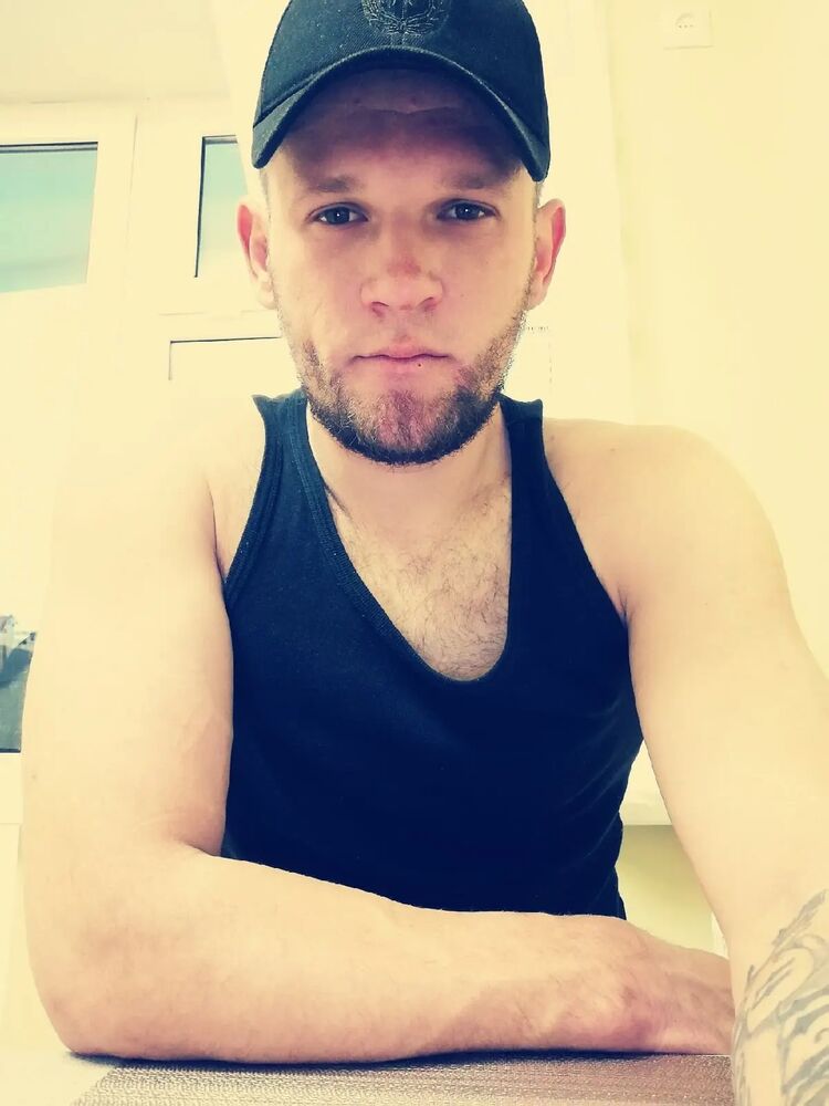  31047458  Vladimir, 30 ,    
